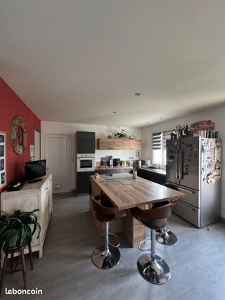  Maison  vendre 6 pices 150 m