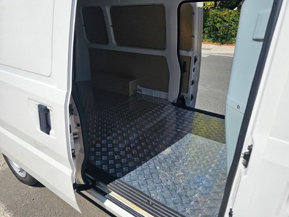 E-Box E-BOX M CAM 60KW 41.86 KWH AUTONOMIE 300KM NEUF 14158€HT TVA 2025 occasion 33170 Gradignan