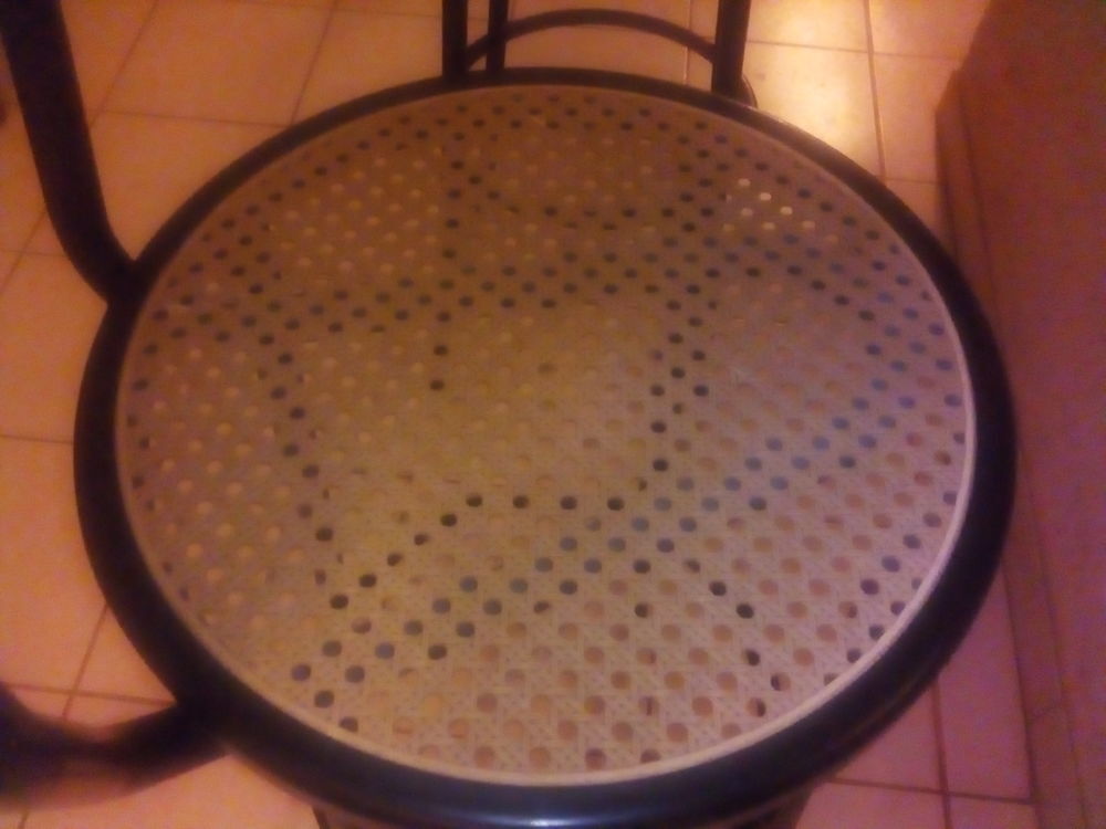 Tabouret haut acier noir 
Prix &agrave; n&eacute;gocier Meubles