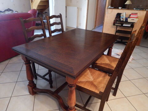 Table et chaises 200 Les Ayvelles (08)