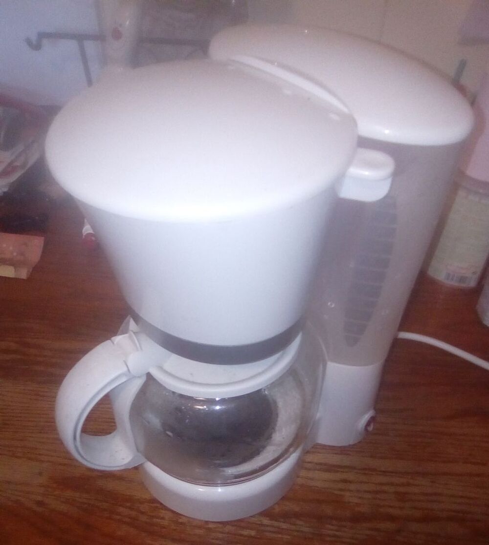 cafeti&egrave;re 12 tasses avec filtre Electroménager