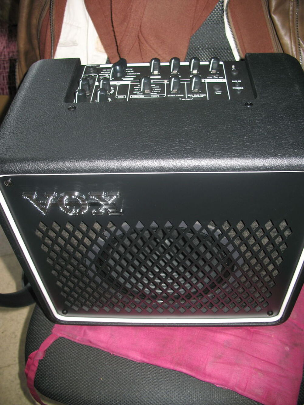 echange ampli vox go50 avec fooutswitch Instruments de musique