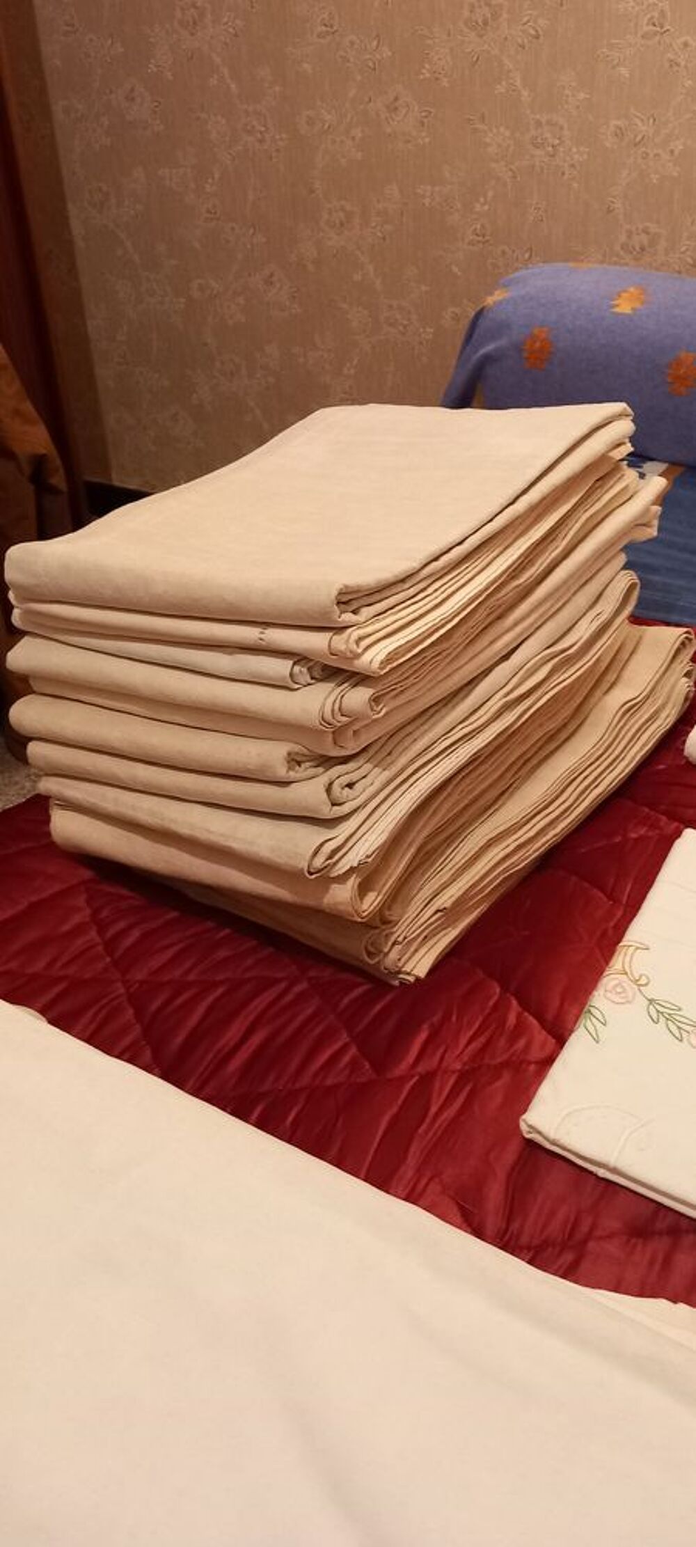 Toiles de lin id&eacute;ales pour rideaux.nappes... jamais servies
Décoration