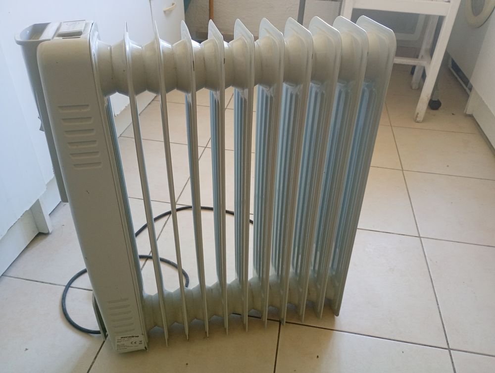 Radiateur d'appoint a bain d'huile Exceline Electroménager