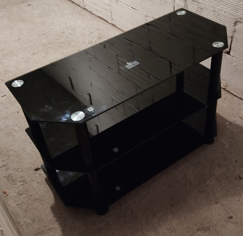 Meuble TV qui peut aussi faire table basse Meubles