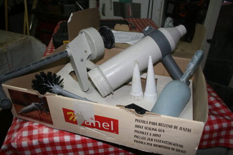 Pistolet -poussoir a  bouillettes 27 Ranc� (01)