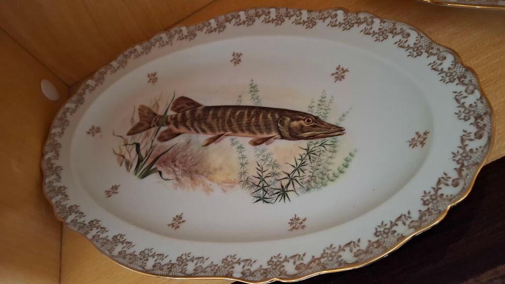 Service &agrave; vaisselle en porcelaine de Limoges vintage Décoration