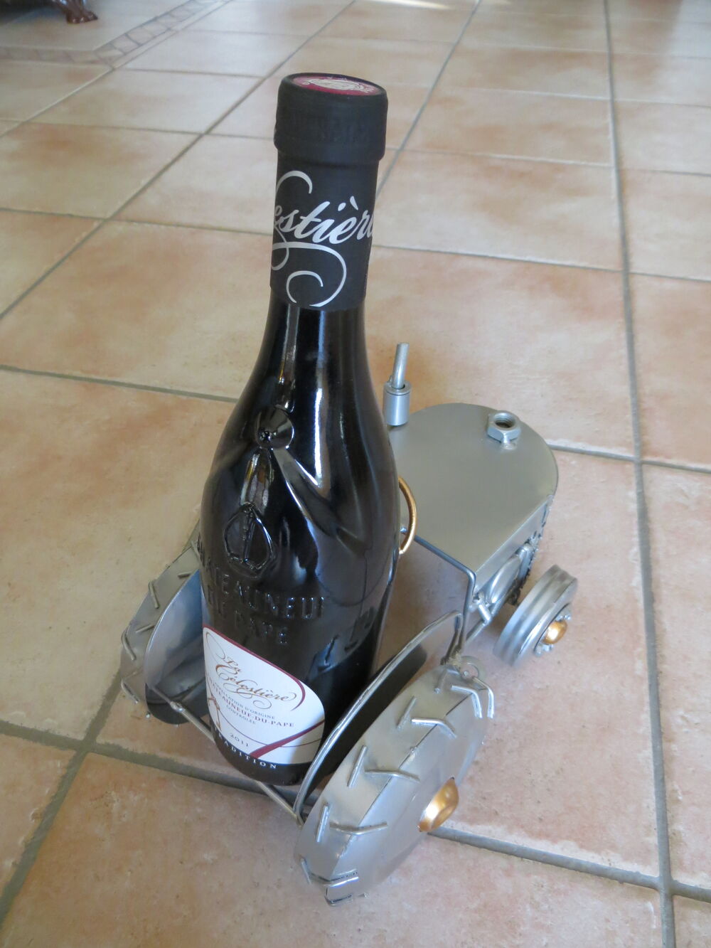 Tracteur porte-bouteille d&eacute;co Cuisine