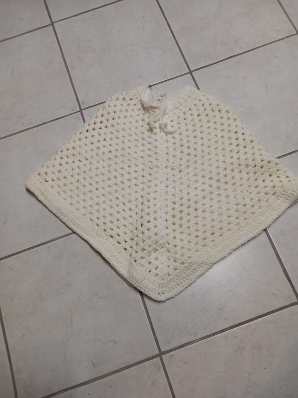 Pulls fait main au crochet Vêtements
