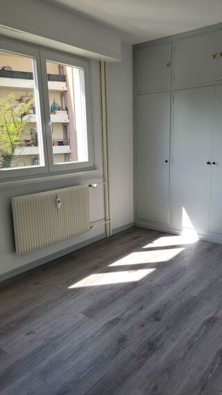  Appartement � vendre 4 pi�ces 99 m�