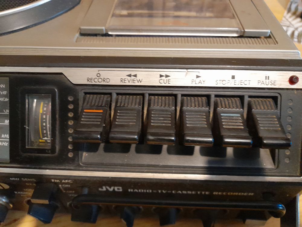 Radio ann&eacute;es 80 JVC Audio et hifi