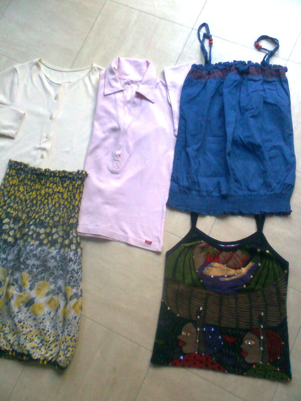 lot de jupes, tee shirts ... S/36 - zoe Vêtements