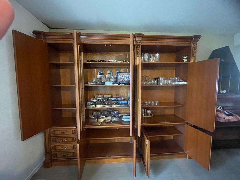 Buffet avec vitrine Meubles