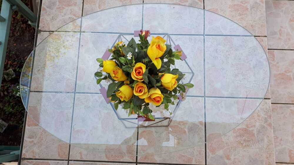 Table ovale en verre Meubles