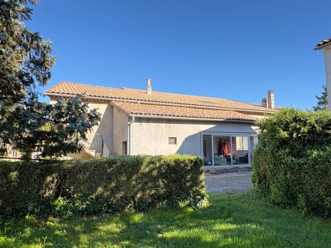   Grande maison familiale avec deux appartements, grange et beau jardin Maison - 7 pièce(s) - 162 m²