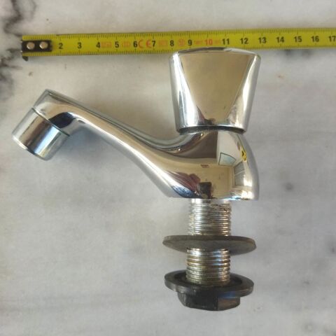 Robinet monotrou pour lavabo WC 20 Montpellier (34)