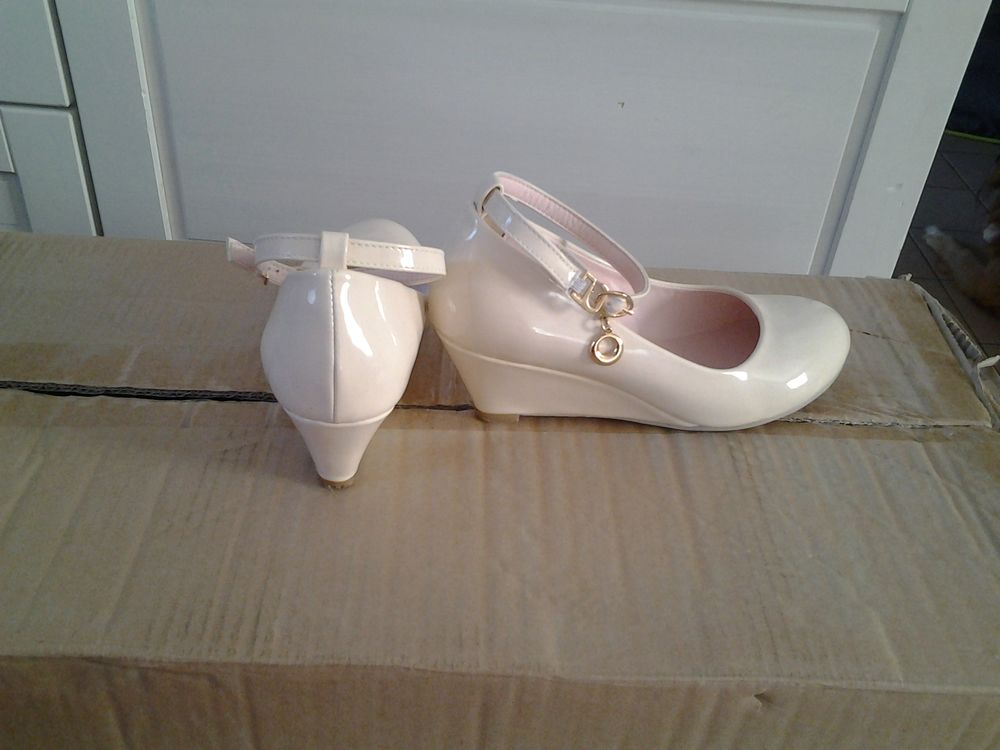 Vends, T 34 chaussures Femme Chaussures