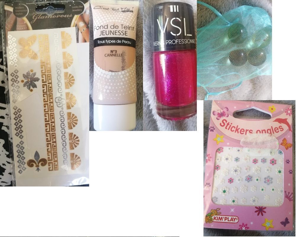 Produits douches, soins et maquillage neufs pas cher Bijoux et montres