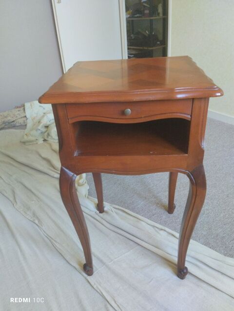 table chevet et table t�l�phone en merisier 0 Le Poin�onnet (36)