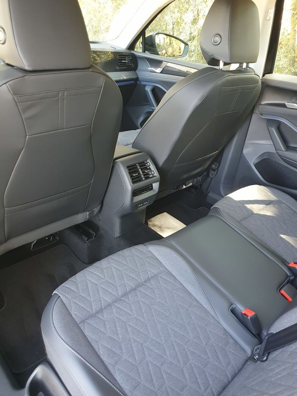 Tiguan 1.5 eTSI 150 cv EDITION DSG livr&eacute; chez vous ! 2025 occasion 82150 Montaigu-de-Quercy