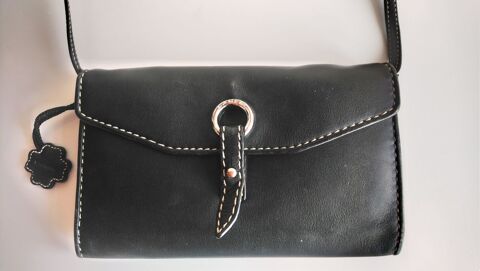 Pochette cuire marque Lancel 20 Saint-Lupicin (39)
