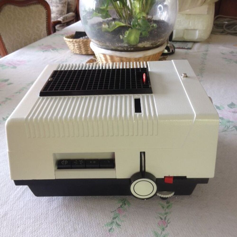 Appareil pour diapos Audio et hifi