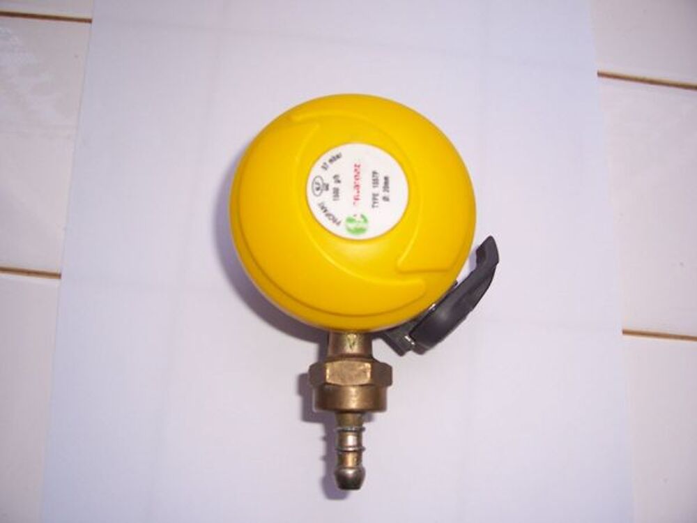 ROBINET DETENDEUR CLIPS BUTANE NEUF Jardin