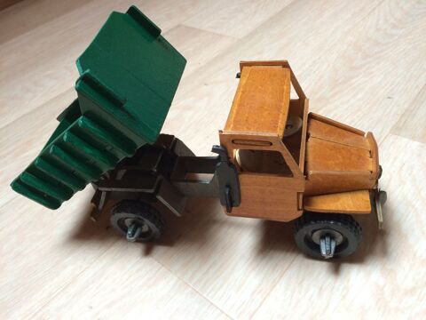 CAMION BENNE EN BOIS 12 Mende (48)