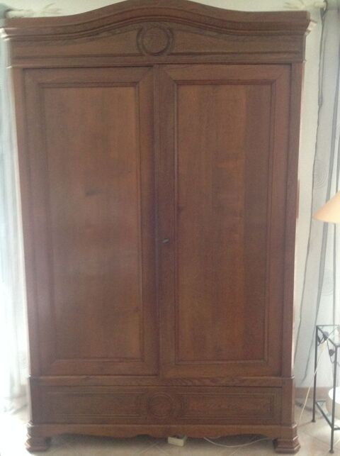 Ancienne armoire de ferme vosgienne, 400 La Ciotat (13)