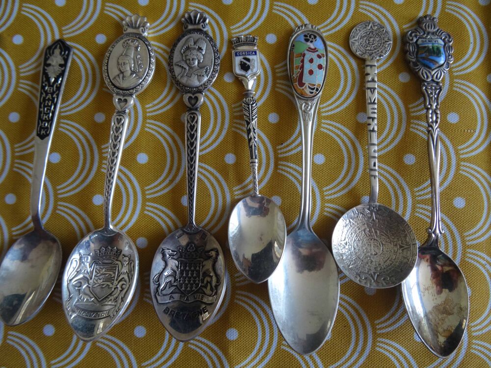 petites cuill&egrave;res de collection 