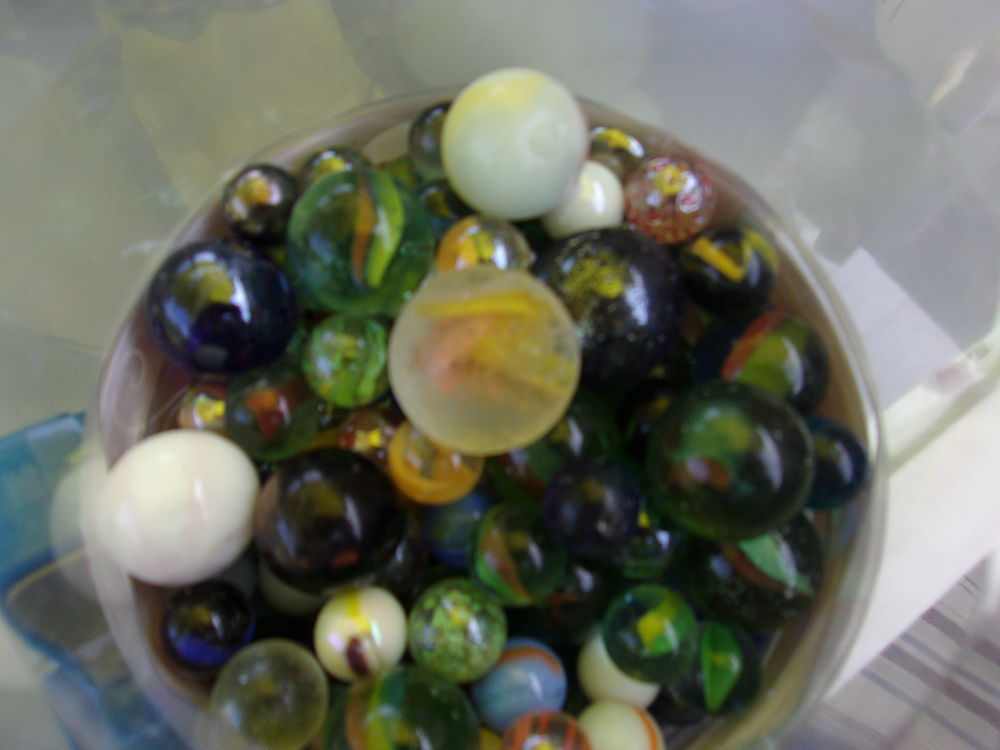 lot de billes de toutes tailles Jeux / jouets