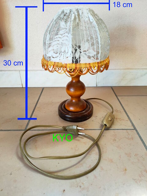 Lampe chevet-nuit bois � poser, abat-jour d�me rond blanc or 19 Foncine-le-Haut (39)