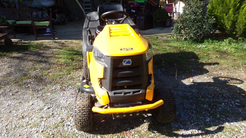 TONDEUSE AUTOPORTEE Jardin