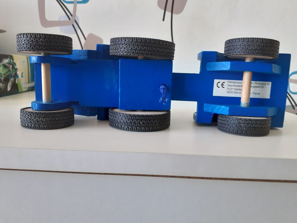 TRACTEUR en BOIS avec REMORQUE Jeux / jouets