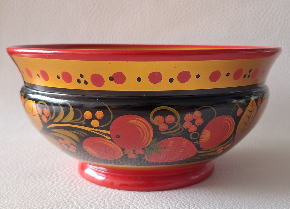bol d&eacute;coratif en bois laqu&eacute; noir rouge or Khokhloma Décoration