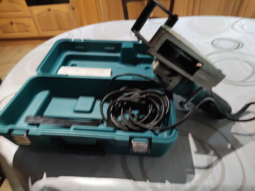 rainureuse Makita Bricolage