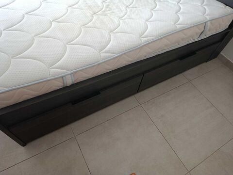 Structure de lit 140x200 cm avec tiroirs de rangement + Sommier à    lattes+ matelas 250 Saleilles (66)
