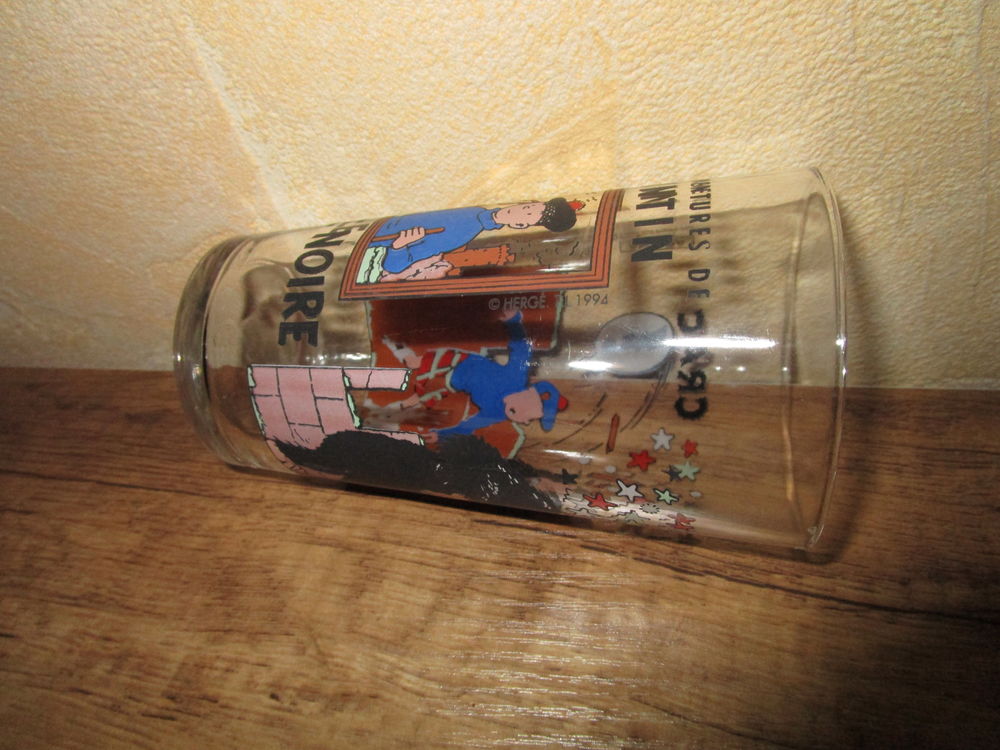 VIEUX VERRE TINTIN 1994 "L ILE NOIRE" 