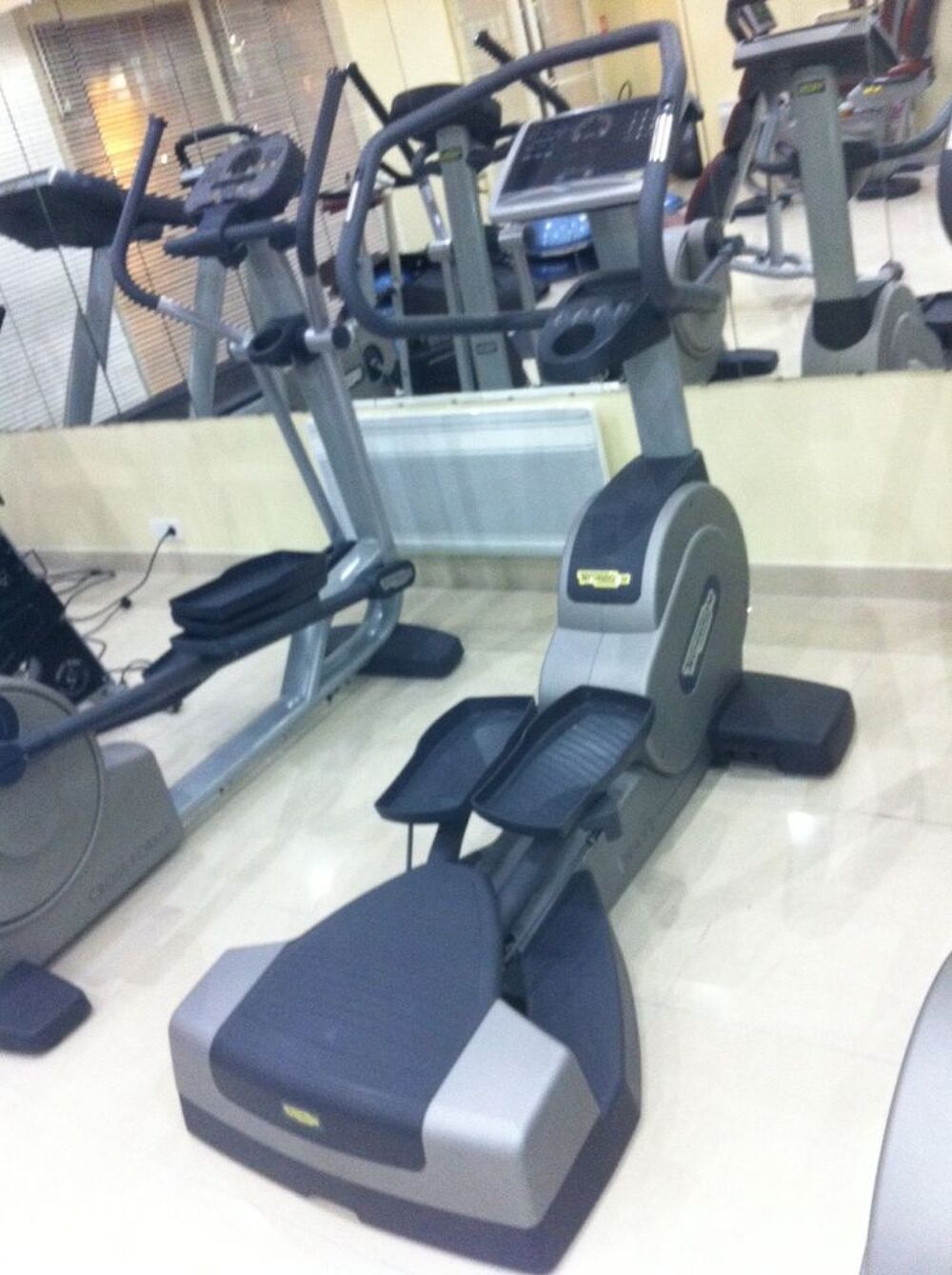 
Wave Excite 700 Technogym Professionnel, id&eacute;al proprio Sports