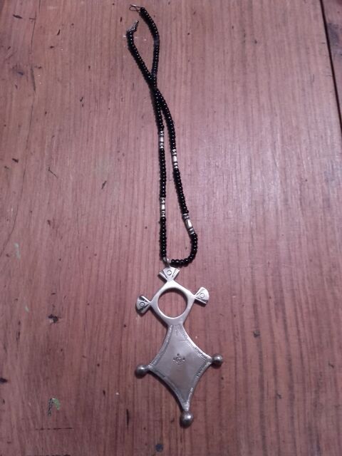 Croix Touareg en argent 0 Bussac-For�t (17)