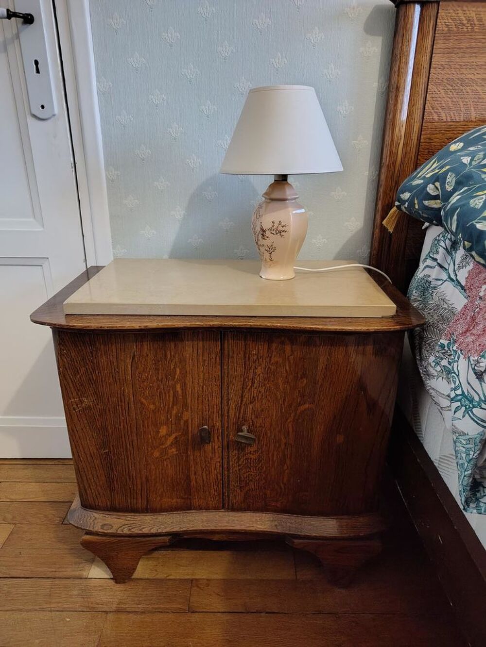 table de nuit ancienne, meuble d'appoint Meubles