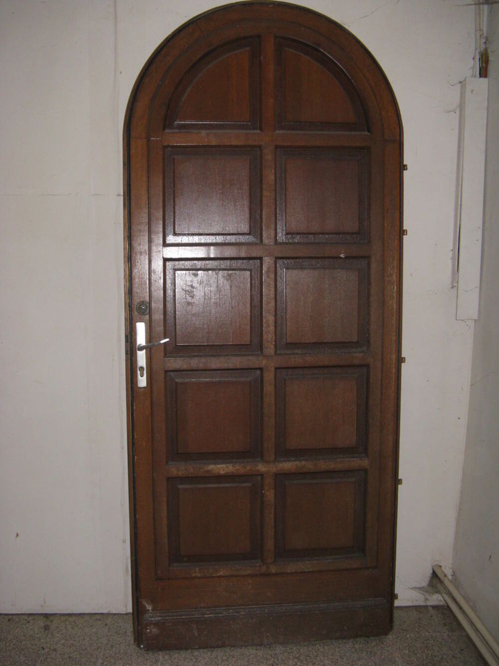 Porte d'entr&eacute;e bois demi lune Meubles