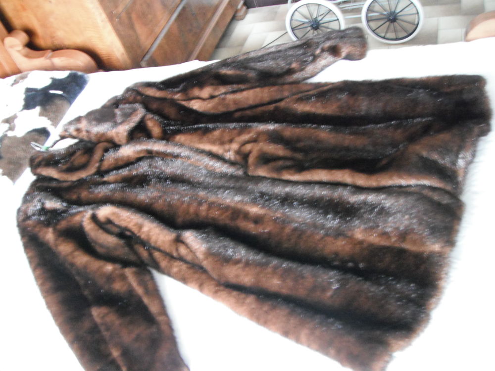 manteau fourrure synth&eacute;tique Vêtements