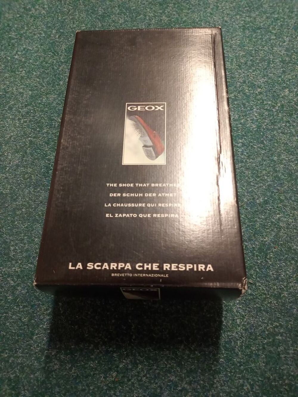 Chaussures marque Geox, tout cuir, pointure 40 Chaussures