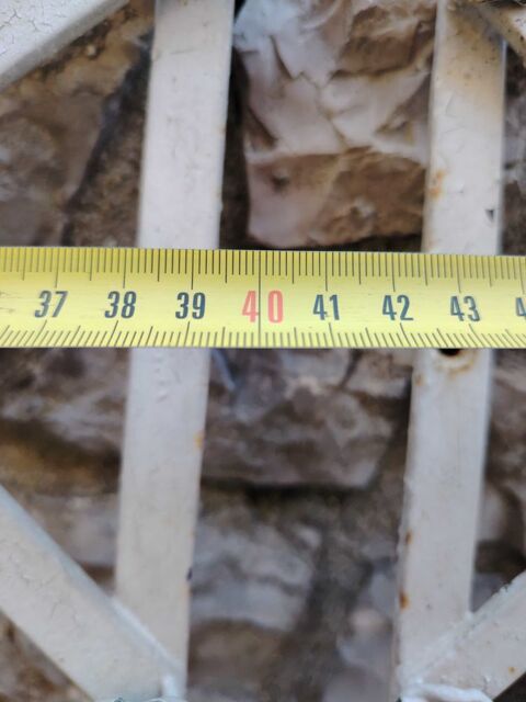 Barrière anti effraction en fer forgé 49 Revest-les-Roches (06)