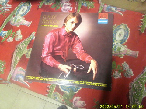 2 . VINYLES  33 Tours de ;  CLAUDE  FRANCOIS . Nontron (24)