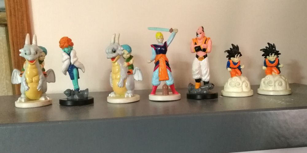 Figurines Dragon Ball Z : Sangoku, Super Saiyan, Buu, Trunks 