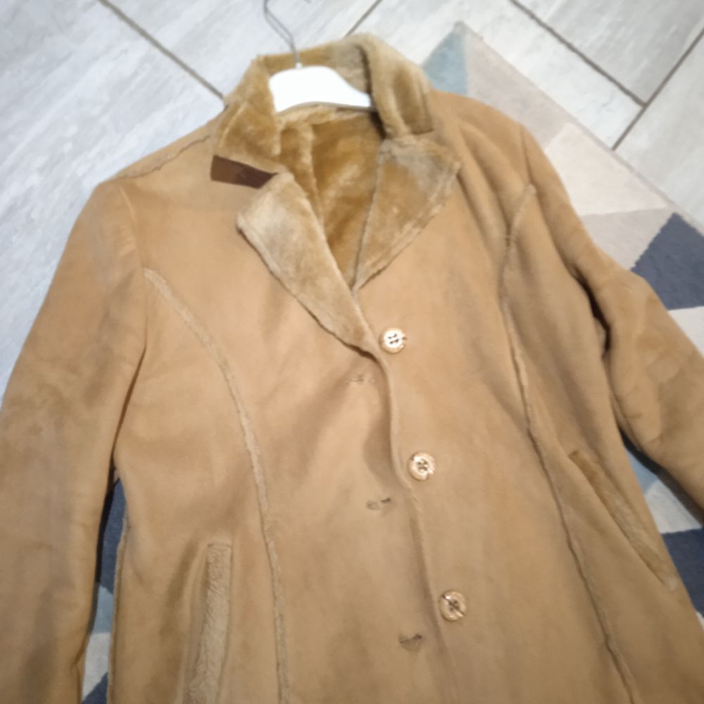 Veste marron fourrure synth&eacute;tique &agrave; l'int&eacute;rieur t 38/40 Vêtements
