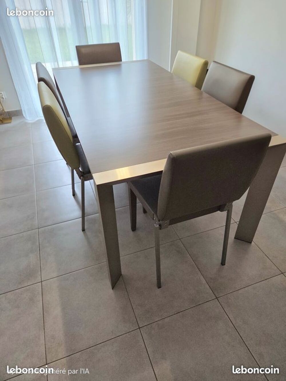 Lot GAUTIER ? Table de 6 &agrave; 10 personnes + 6 chaises + meuble Meubles
