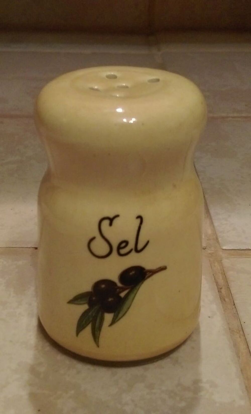 sali&egrave;re de Provence en fa&iuml;ence - 2 euros Décoration